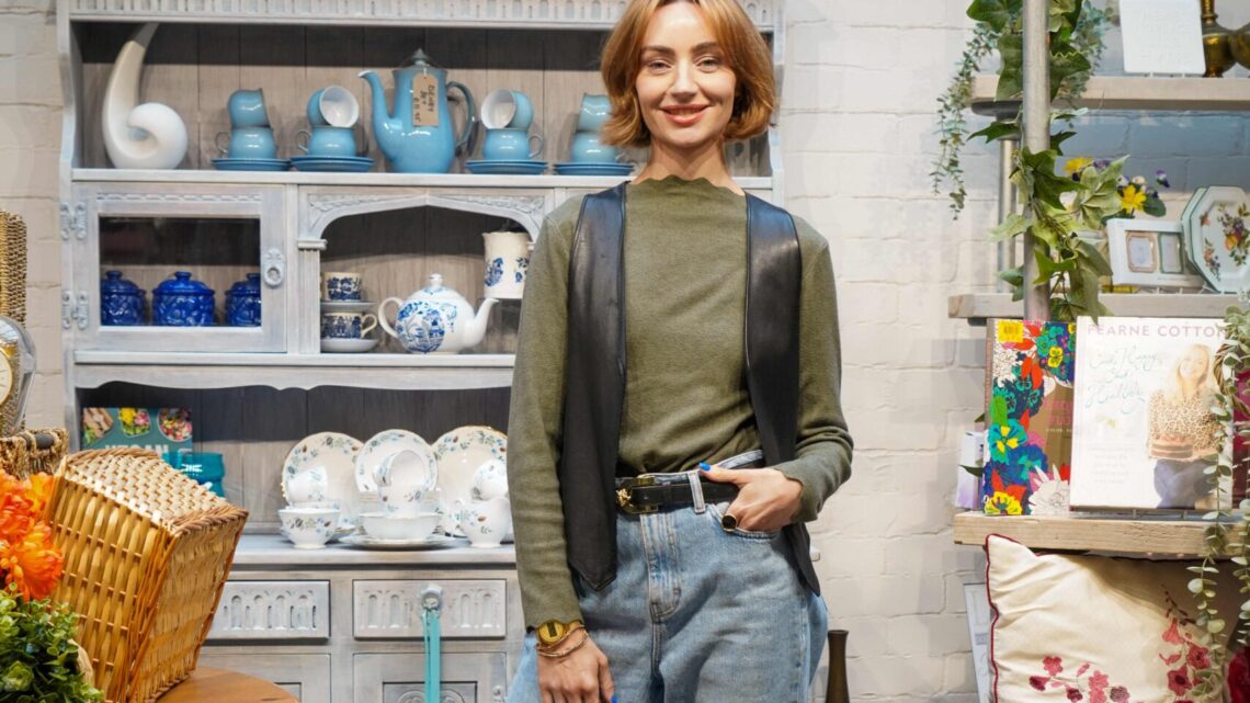 @Charityshopgirl Jen Graham to join Russell Bear for opening of new Forget Me Not’s charity shop in Pudsey